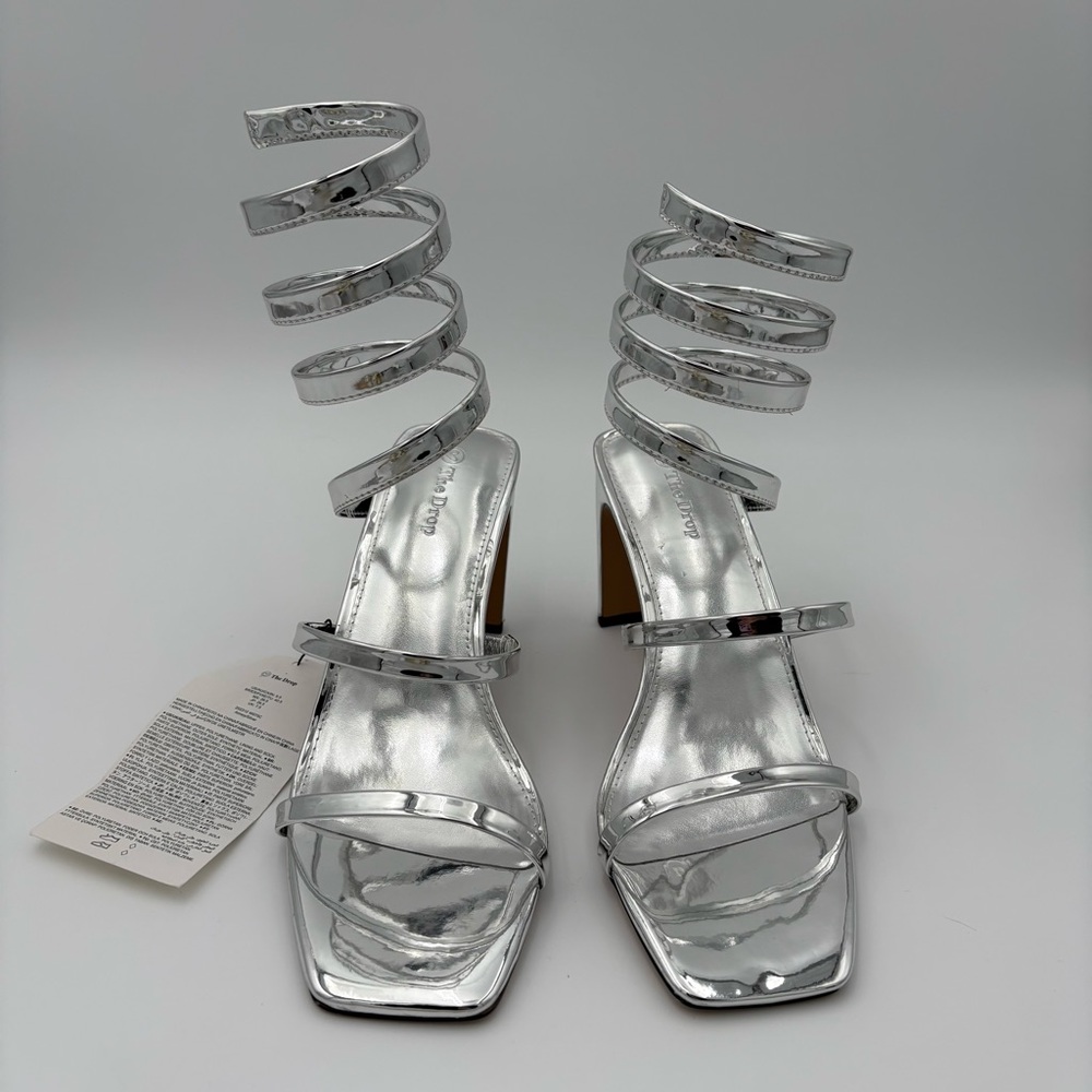 ✨ Silver Spiral Ankle Wrap Block Heel Sandals | NWT 9.5